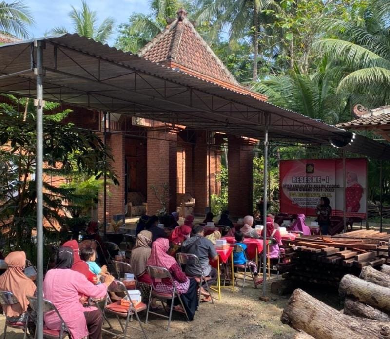 Mengenal Dunia Politik: Reses, Apakah Itu?